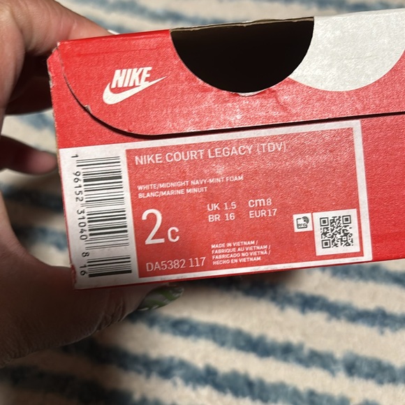 Gentle used 2c nike court legacy - Picture 4 of 4
